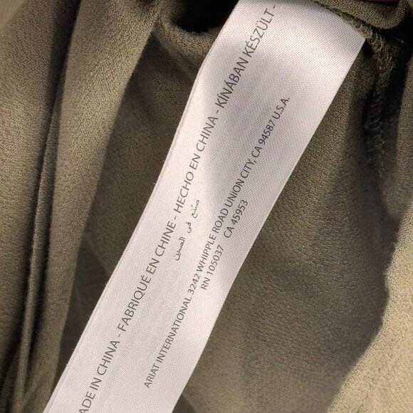 Ariat Olive Green V-Neck Blouse Lace Detail & Tie Front womens size Large - Picture 3 of 12